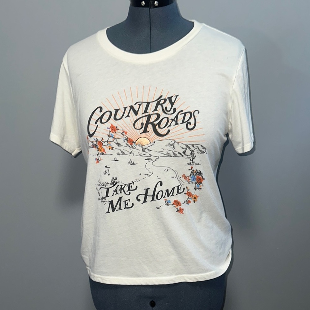 **LIKE NEW** COUNTRY SHIRT